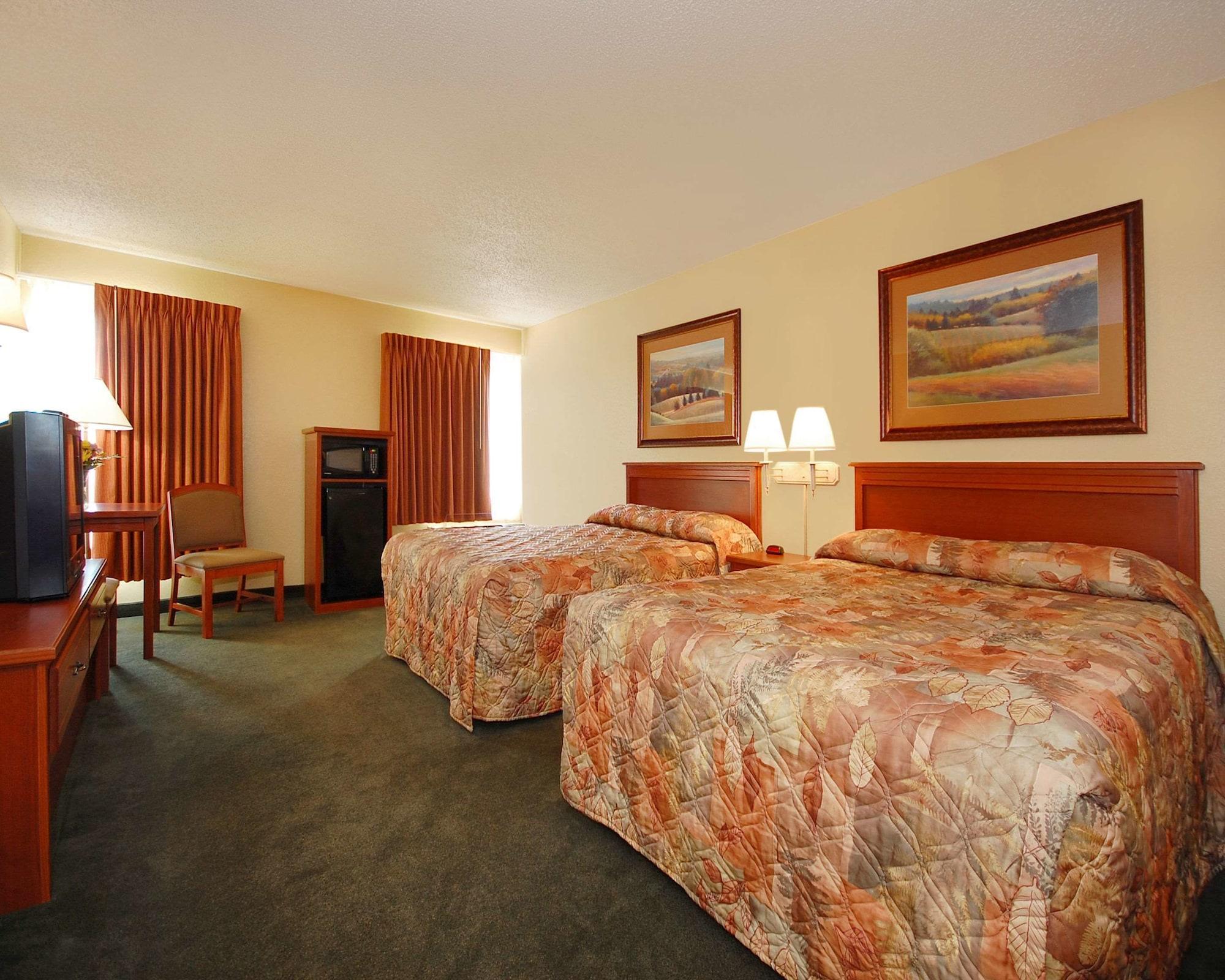 Econo Lodge Inn & Suites Kearney Bagian luar foto