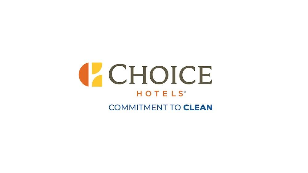 Econo Lodge Inn & Suites Kearney Bagian luar foto